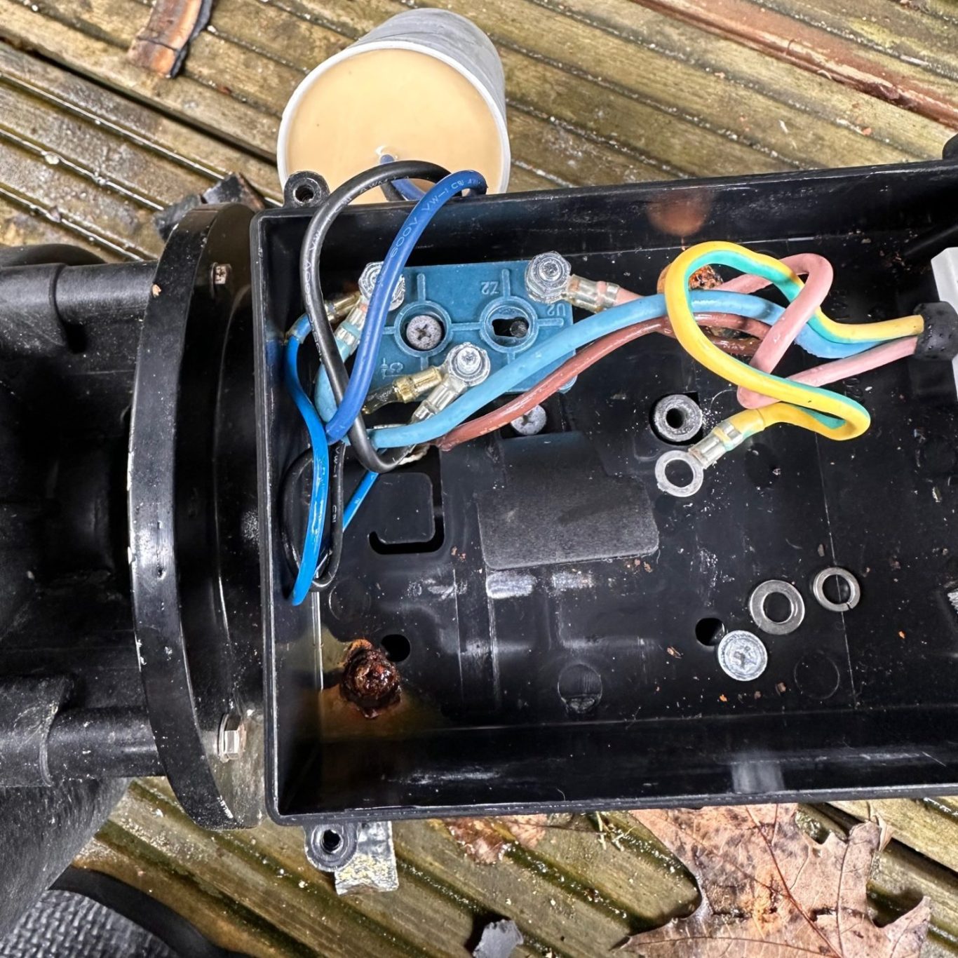 hot-tub-pump-repair.jpg